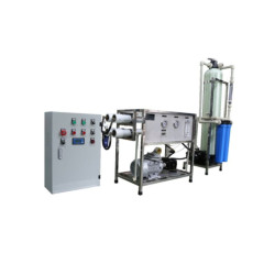 Máy lọc nước biển Karofi SWM (Công suất vừa)